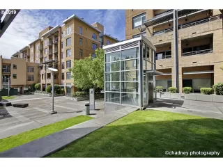 Photo #1: 19686969 Listing