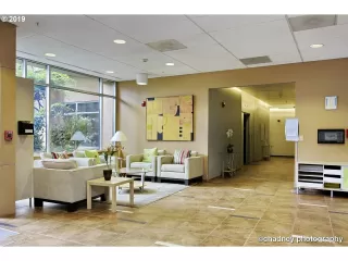 Photo #2: 19686969 Listing