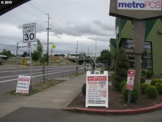 Photo #2: 19687047 Listing 