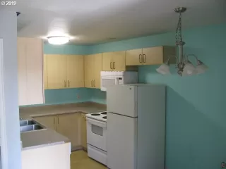 Photo #5: 19687047 Listing 