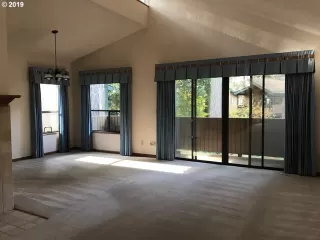 Photo #2: 19688516 Listing