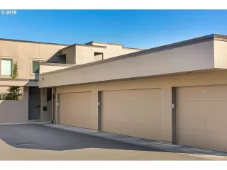 Photo #1: 19691154 Listing