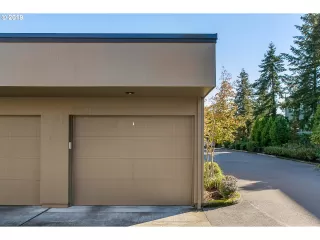 Photo #3: 19691154 Listing