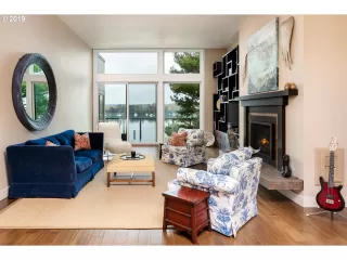 Photo #5: 19691154 Listing