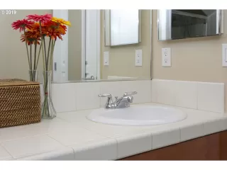 Photo #6: 19692493 Listing 