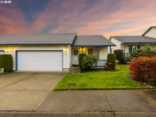 Photo #1: 19695818 Listing