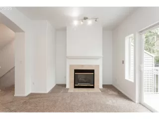 Photo #2: 19697157 Listing