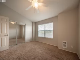 Photo #4: 19697711 Listing