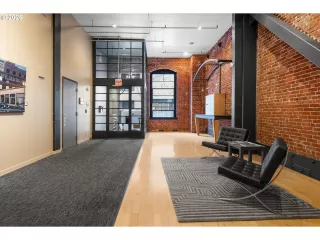 More Details about MLS # 197954694 : 1011 NW GLISAN ST 203