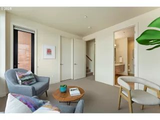 Photo #1: 197967759 Listing 