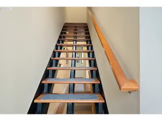 Photo #3: 197967759 Listing 