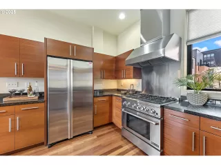 Photo #6: 197967759 Listing 