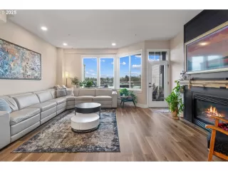 Photo #4: 198929986 Listing