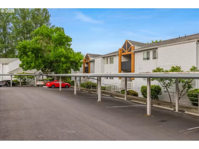 MLS: 199058379 Condo For Sale