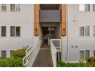 Photo #1: 199058379 Listing 
