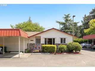 Photo #1: 199121786 Listing