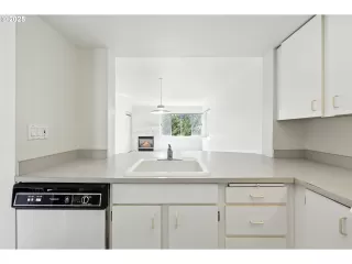 Photo #1: 199394690 Listing 