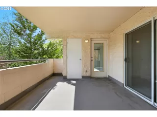 Photo #3: 199394690 Listing 