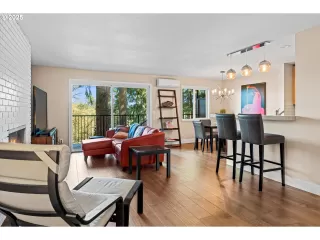 Photo #2: 199609780 Listing