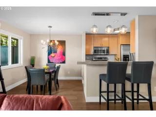 Photo #6: 199609780 Listing