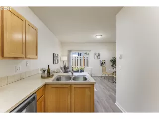 Photo #1: 199649892 Listing