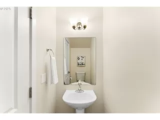 Photo #2: 199649892 Listing