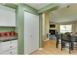 Photo #1: 20000976 Listing 