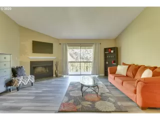 Photo #5: 20000976 Listing 