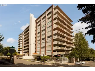 More Details about MLS # 20001607 : 2323 SW PARK PL 803