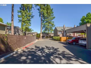 Photo #2: 20002897 Listing 