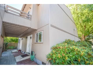 Photo #5: 20002897 Listing 