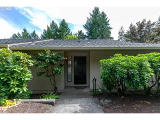 Photo #2: 20003348 Listing