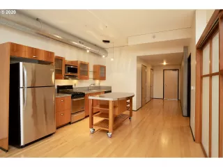 Photo #5: 20004363 Listing 