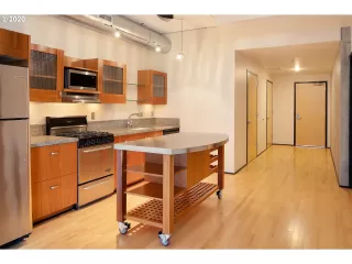 Photo #6: 20004363 Listing 