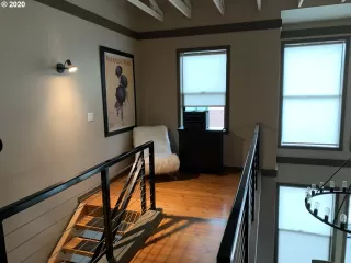 Photo #6: 20004632 Listing