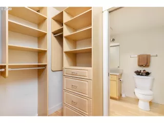 Photo #2: 20004923 Listing