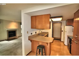 Photo #3: 20004970 Listing