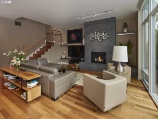 Photo #6: 20005082 Listing