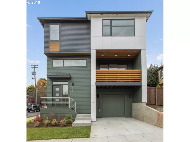 MLS: 20005115 Condo For Sale