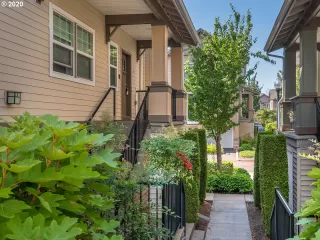 Photo #1: 20005295 Listing