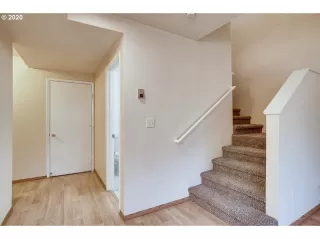 Photo #2: 20006090 Listing