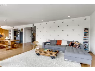 Photo #4: 20006516 Listing