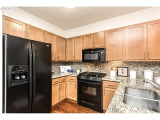 Photo #2: 20006970 Listing