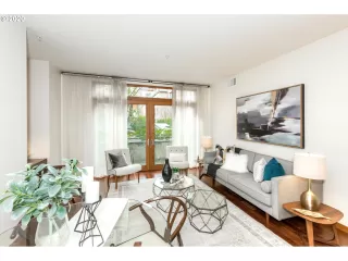 Photo #5: 20006970 Listing