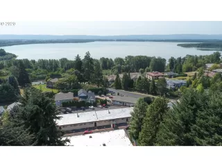 Photo #1: 20007836 Listing