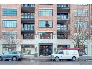 Photo #1: 20008131 Listing