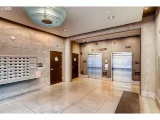 Photo #5: 20008131 Listing