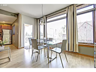 Photo #2: 20010037 Listing