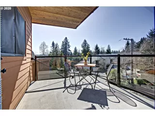 Photo #6: 20010037 Listing