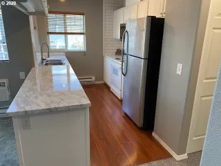 Photo #5: 20010191 Listing 